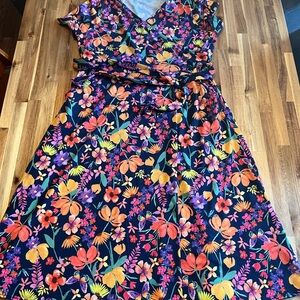 Popsy Multicolor Floral V-Neck Dress